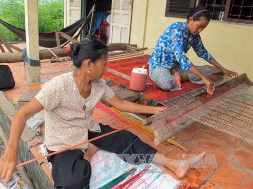 Giải pháp hỗ trợ lao động phi chính thức