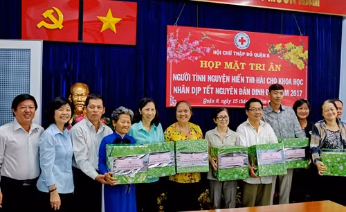 Tri ân gia đình và những người hiến thi hài cho khoa học