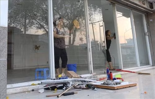 Cư dân trở lại căn hộ dù nhiều hạng mục chưa được nghiệm thu
