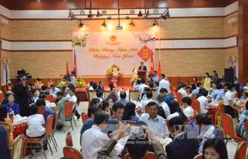 Cộng đồng người Việt Nam tại Campuchia hân hoan đón xuân Đinh Dậu 2017