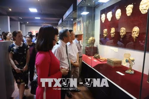 Trưng bày 200 hiện vật, hình ảnh về “Văn học - Nghệ thuật trong kháng chiến (1945-1954)”