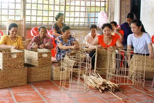Chăm lo giáo dục và đào tạo nghề cho đồng bào dân tộc Khmer
