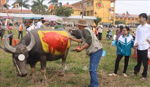 Hội thi vẽ trang trí trâu Lễ hội Tịch điền Đọi Sơn năm 2019