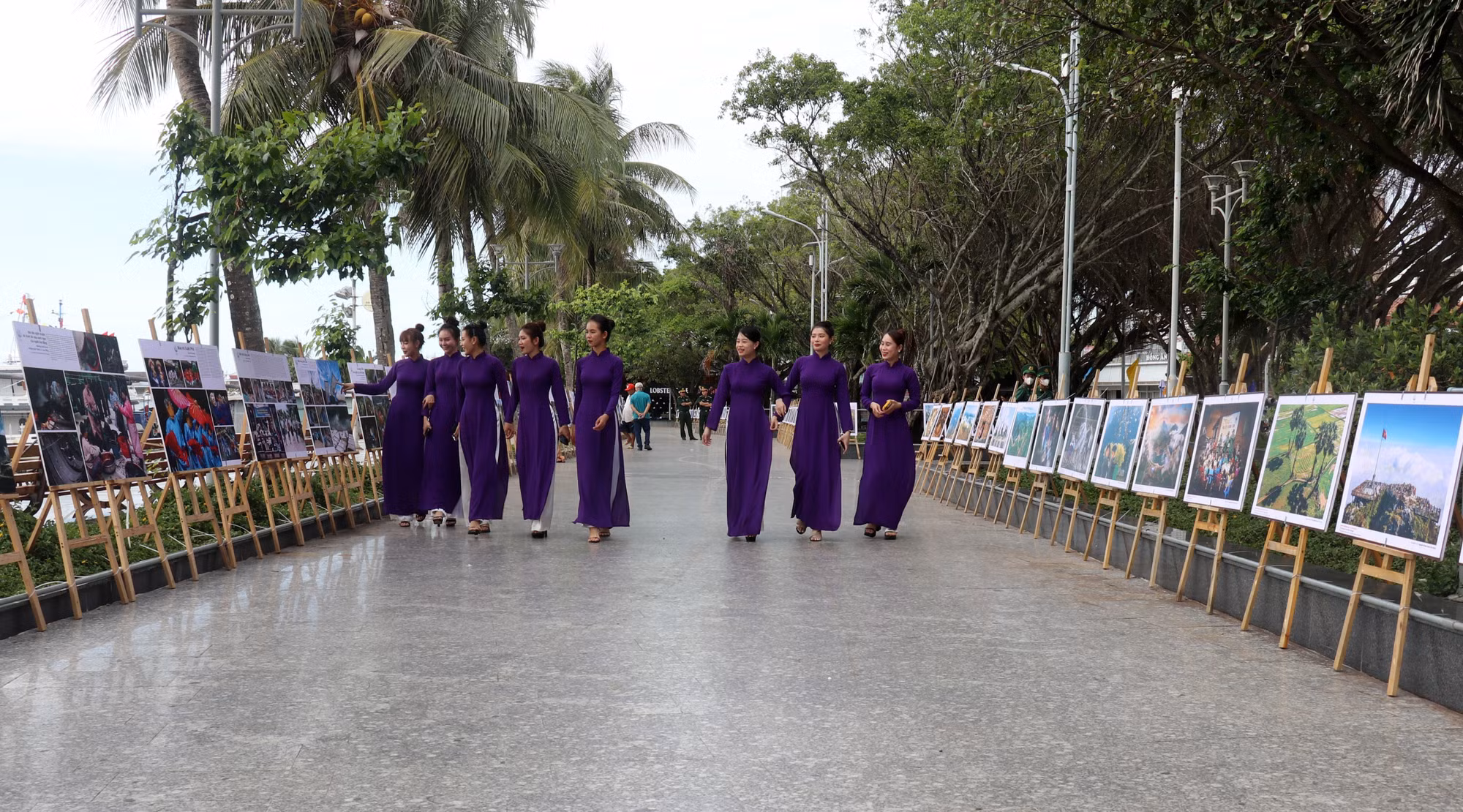 "Tự hào một dải biên cương" qua những bức ảnh đẹp
