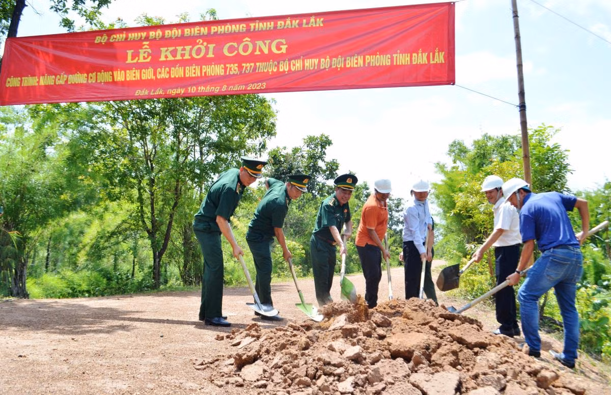Đắk Lắk nâng cấp đường cơ động vào biên giới