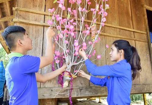 Đón Tết nhiều niềm vui ở miền núi Quảng Ngãi