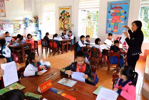 Thư viện thân thiện ở Trường tiểu học thị trấn Sông Thao - Phú Thọ