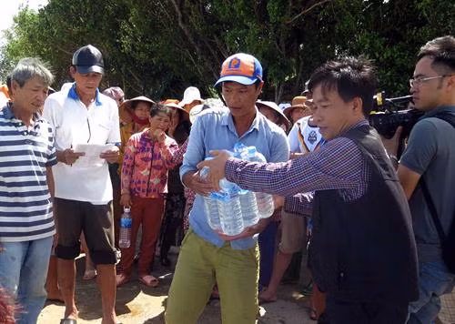 Nhiều hoạt động hỗ trợ người dân vùng bão lũ