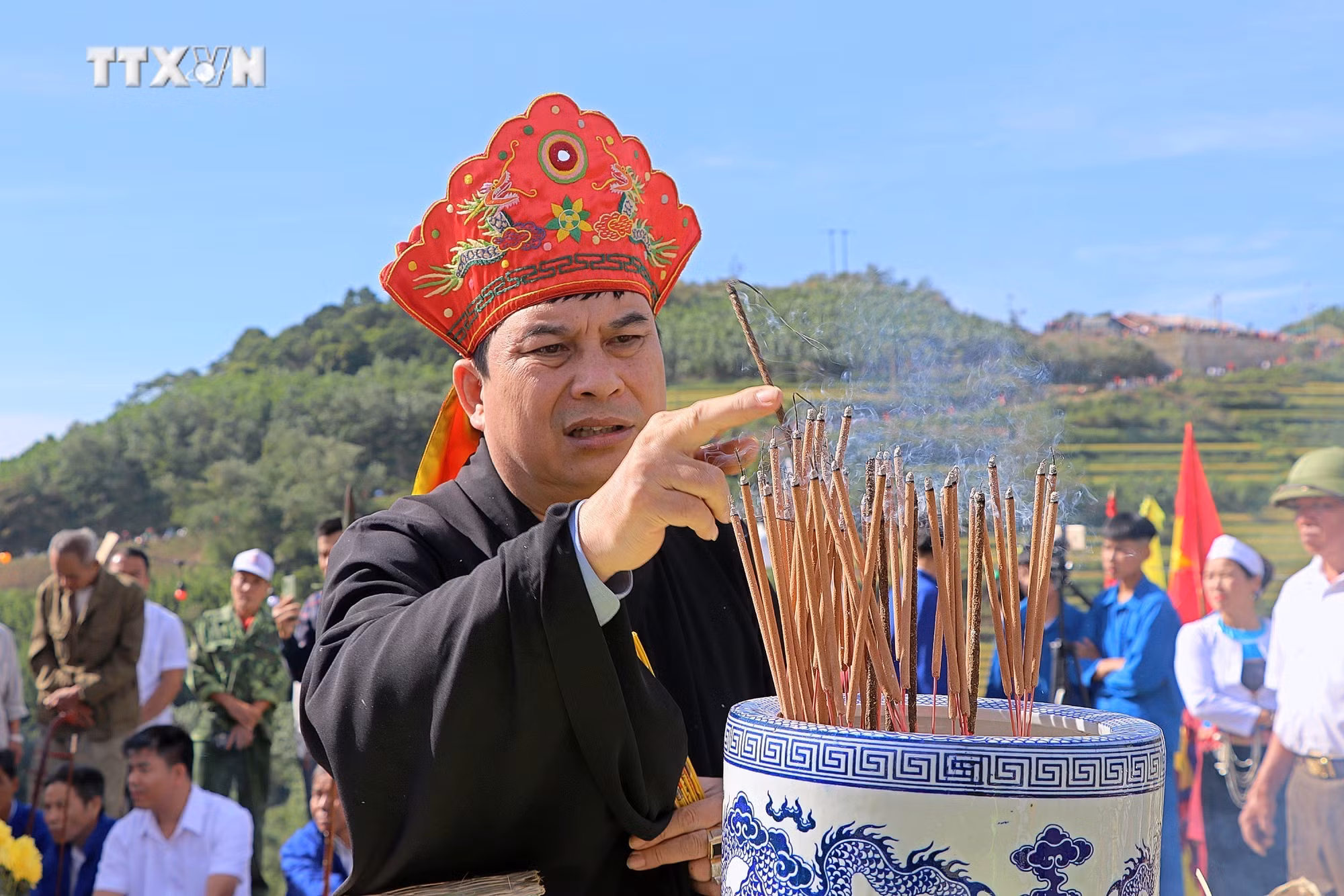 vna_potal_tung_bung_le_hoi_van_hoa_du_lich_ruong_bac_thang_mien_doi_hoa_binh__7672241.jpg