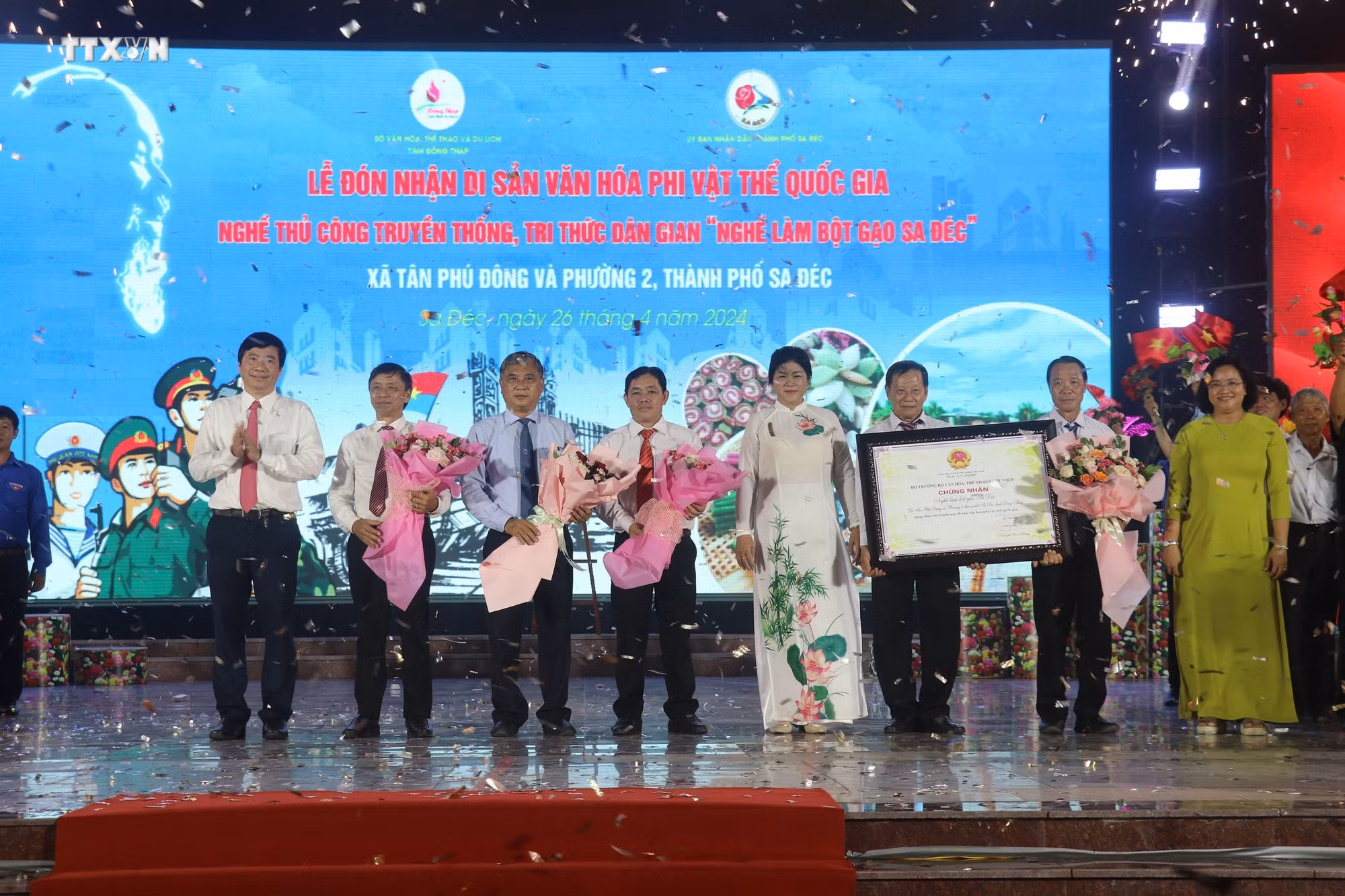 vna_potal_nghe_lam_bot_gao_sa_dec_duoc_cong_nhan_di_san_van_hoa_phi_vat_the_quoc_gia__7345958.jpg