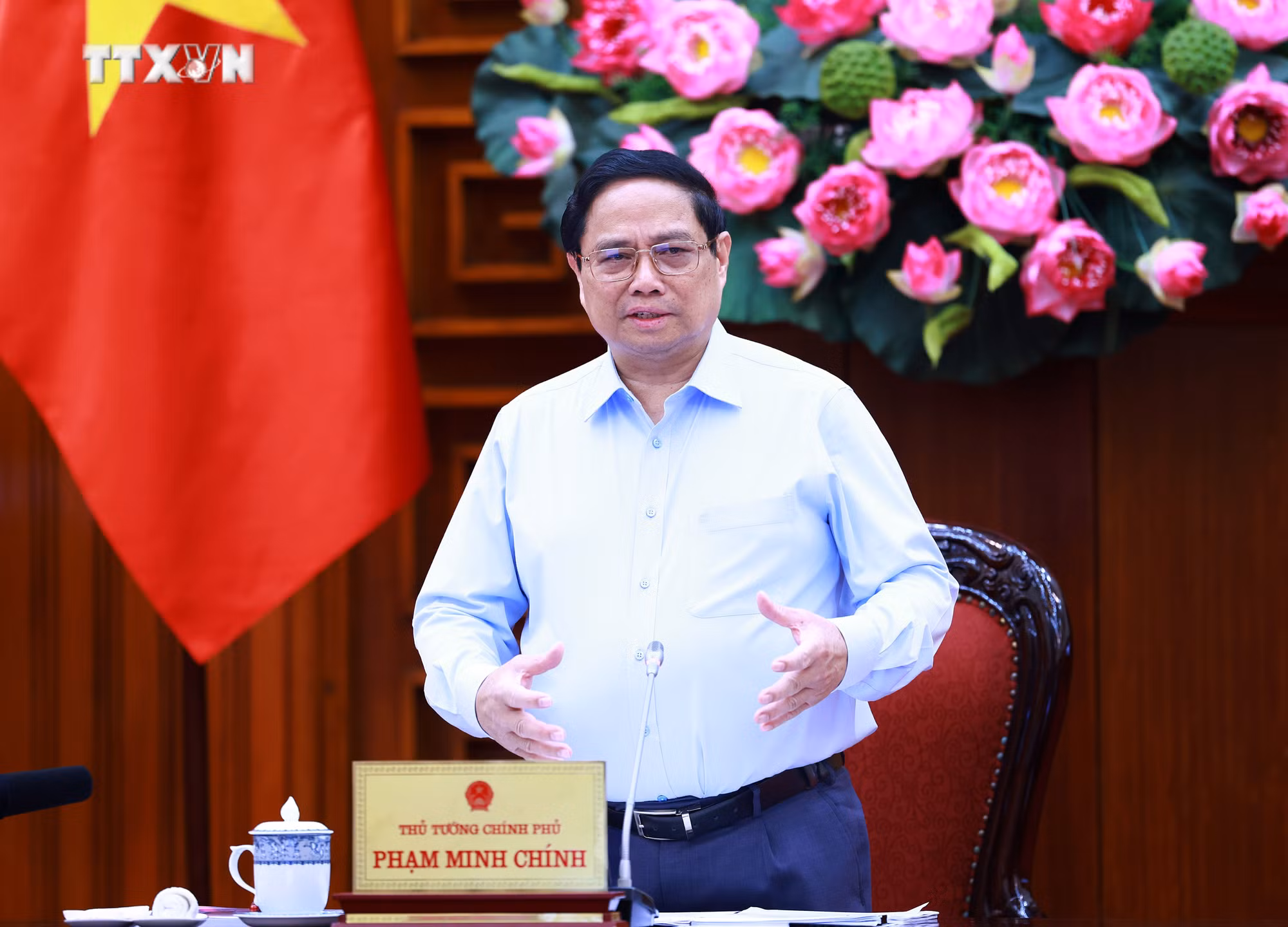 vna_potal_thuong_truc_chinh_phu_hop_cho_y_kien_ve_chu_truong_dau_tu_du_an_duong_sat_toc_do_cao_tren_truc_bac_–_nam_7634218.jpg