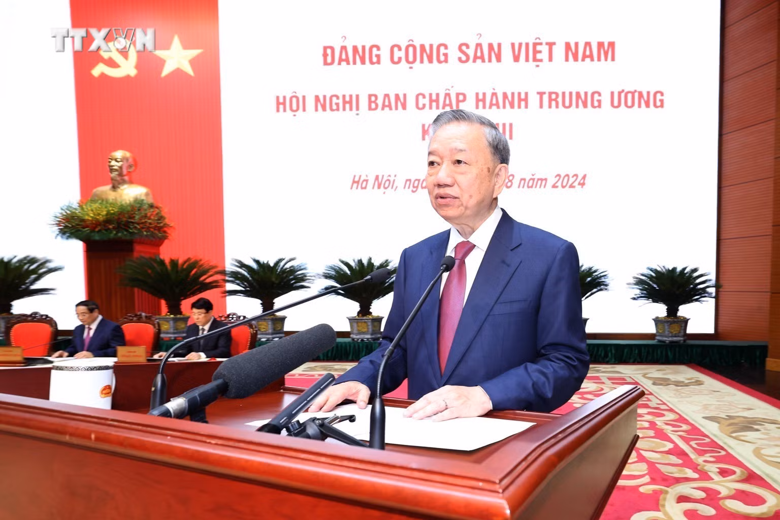 vna_potal_dong_chi_to_lam_duoc_bau_lam_tong_bi_thu_ban_chap_hanh_trung_uong_khoa_xiii_7519040 (1).jpg