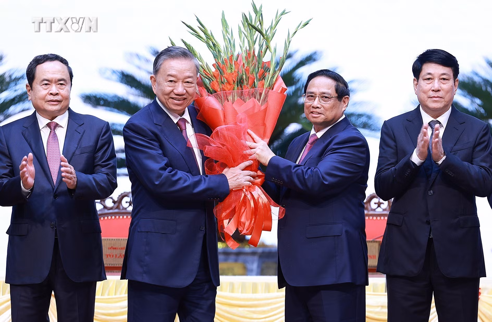 vna_potal_dong_chi_to_lam_duoc_bau_giu_chuc_tong_bi_thu_ban_chap_hanh_trung_uong_dang_cong_san_viet_nam_7519087.jpg
