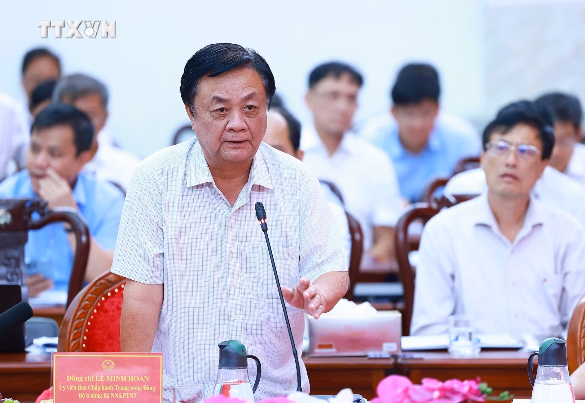 vna_potal_thu_tuong_lam_viec_voi_cac_bo_nganh_dia_phuong_ve_thuc_day_ha_tang_giao_thong_khu_vuc_dbscl_7480680.jpg