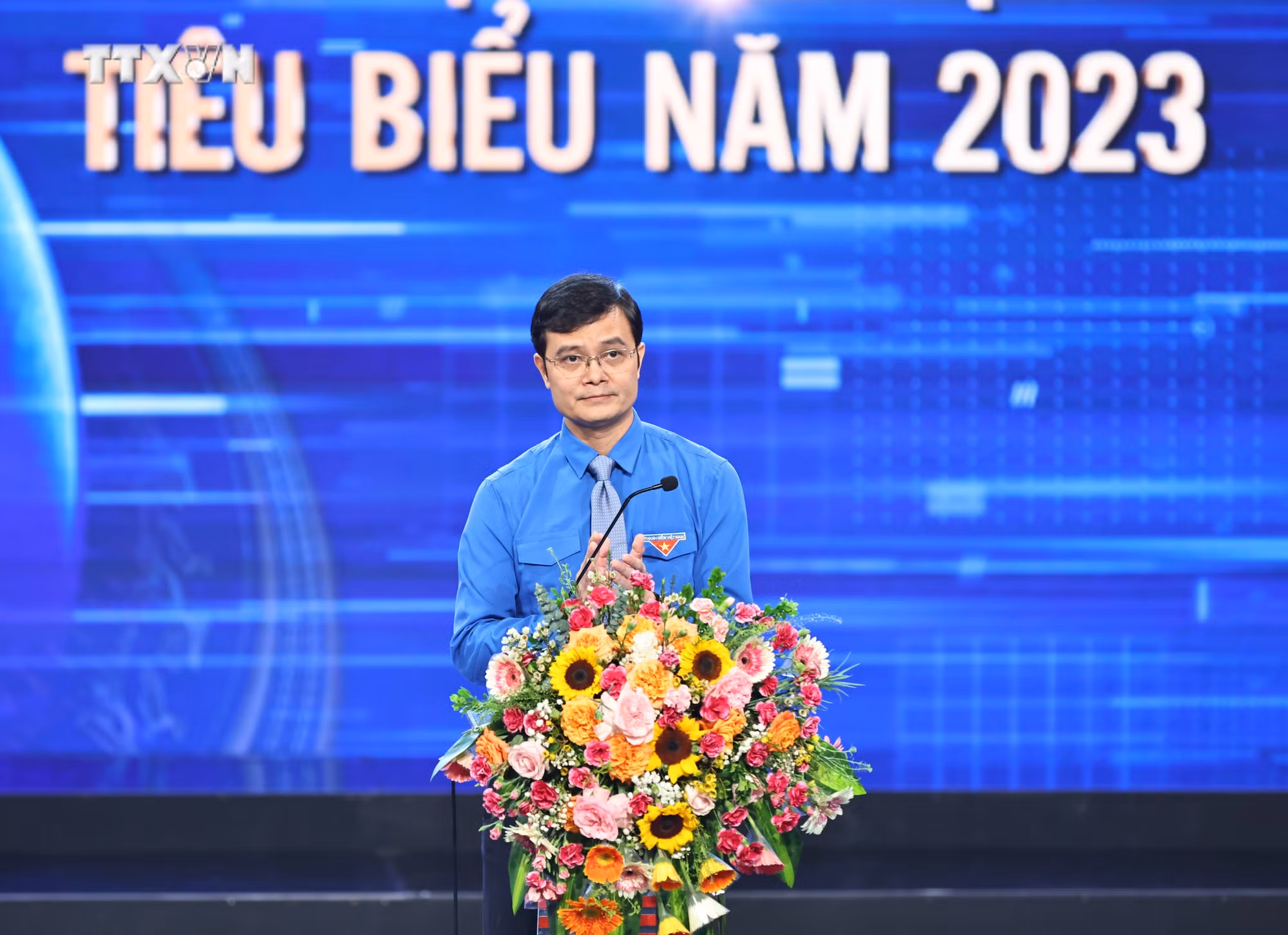 vna_potal_le_trao_giai_guong_mat_tre_viet_nam_tieu_bieu_nam_2023_7286128.jpg