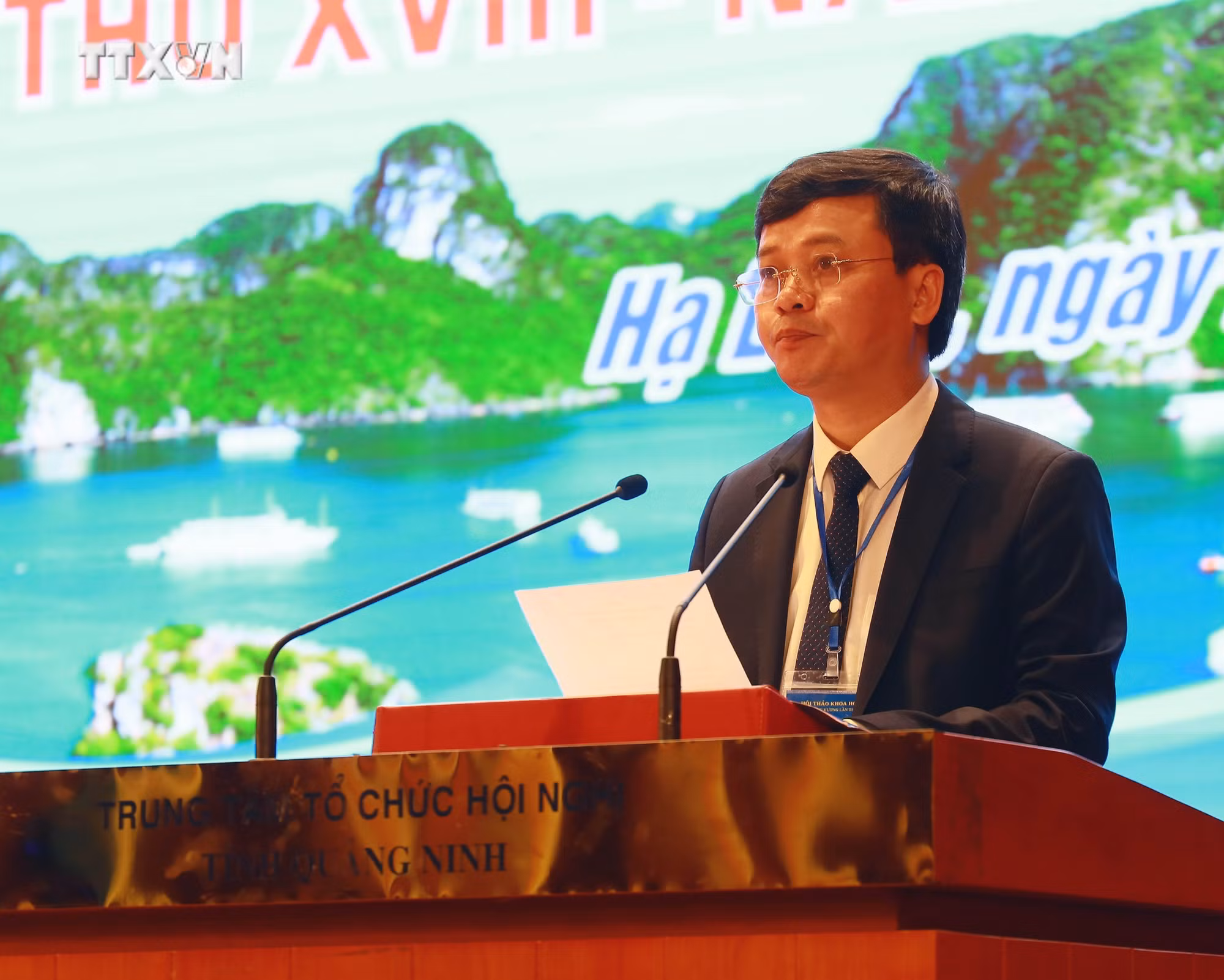 vna_potal_khai_mac_hoi_thao_khoa_hoc_trai_he_hung_vuong_lan_thu_18_7285857.jpg