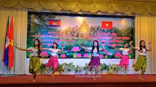 Gặp mặt kỷ niệm 38 năm Ngày chiến thắng chiến tranh bảo vệ biên giới Tây Nam