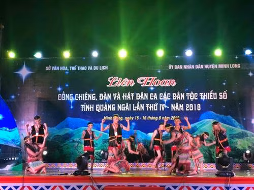 Gìn giữ, phát huy giá trị văn hóa đặc sắc của các dân tộc Hrê, Cor, Ca Dong