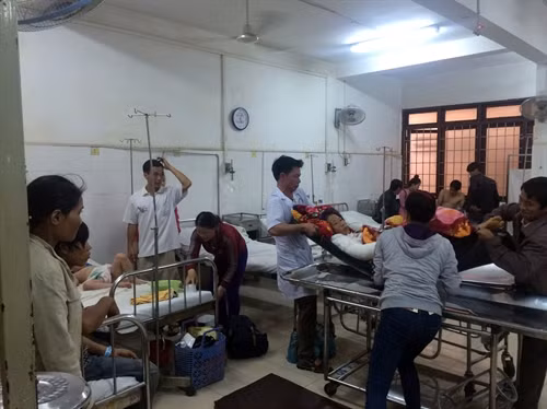 Cảnh báo Việt Nam là quốc gia uống rượu bia đứng hàng đầu khu vực và thế giới.