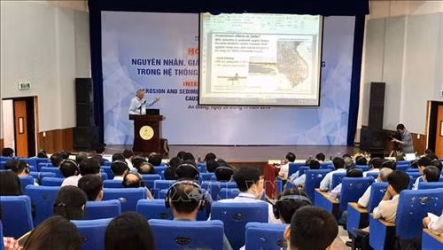 Sạt lở ở Đồng bằng sông Cửu Long đến hồi báo động