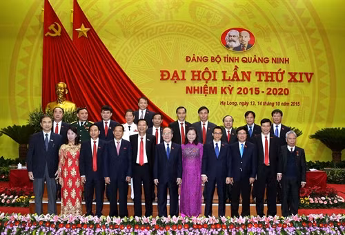Chủ tịch Quốc hội Nguyễn Sinh Hùng dự và chỉ đạo Đại hội đại biểu Đảng bộ tỉnh Quảng Ninh nhiệm kỳ 2015 - 2020