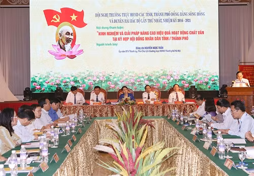 Hội nghị Thường trực Hội đồng nhân dân các tỉnh, thành phố Đồng bằng sông Hồng và Duyên hải Bắc bộ