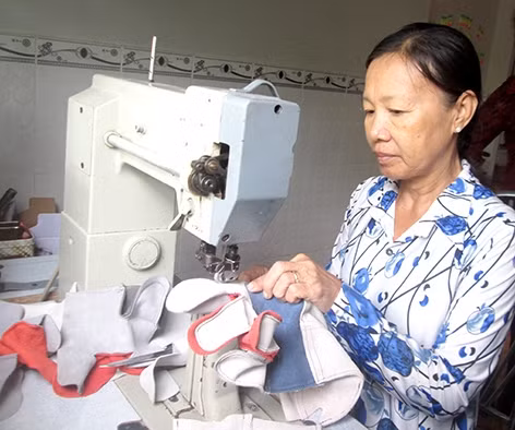 Nhiều mô hình thoát nghèo hiệu quả ở Tân Phước Hưng