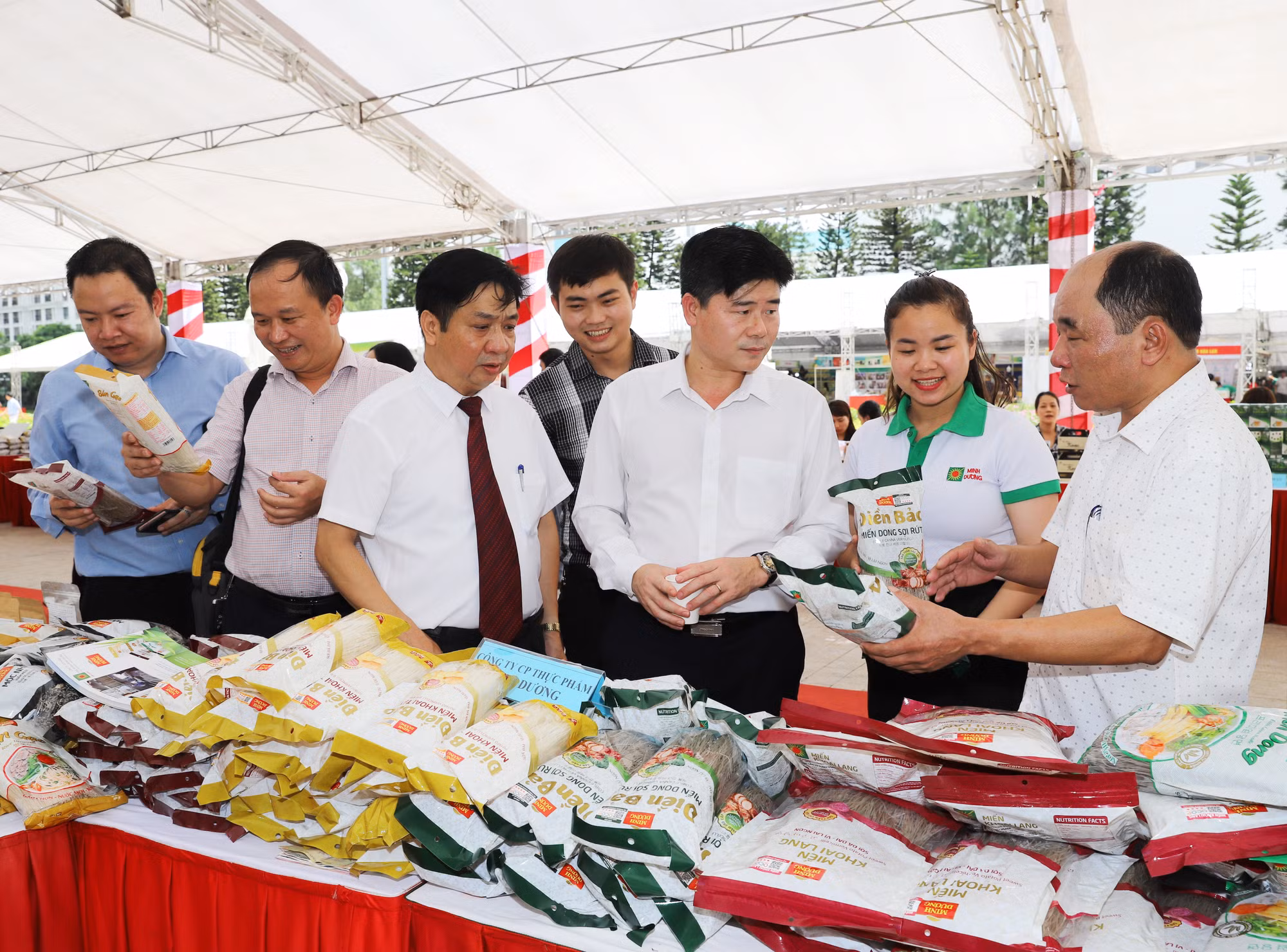 Quảng bá thương hiệu miến Điền Bảo tại Khu trưng bày, quảng bá, kết nối giao thương sản phẩm OCOP thành phố Hà Nội năm 2022.