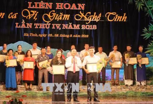 Bế mạc Liên hoan dân ca ví giặm Nghệ Tĩnh lần thứ IV 