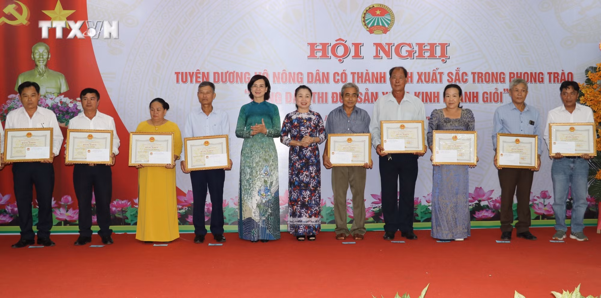 vna_potal_binh_phuoc_tuyen_duong_112_ho_nong_dan_nong_dan_san_xuat_kinh_doanh_gioi_cap_tinh_nam_2024__7478671.jpg