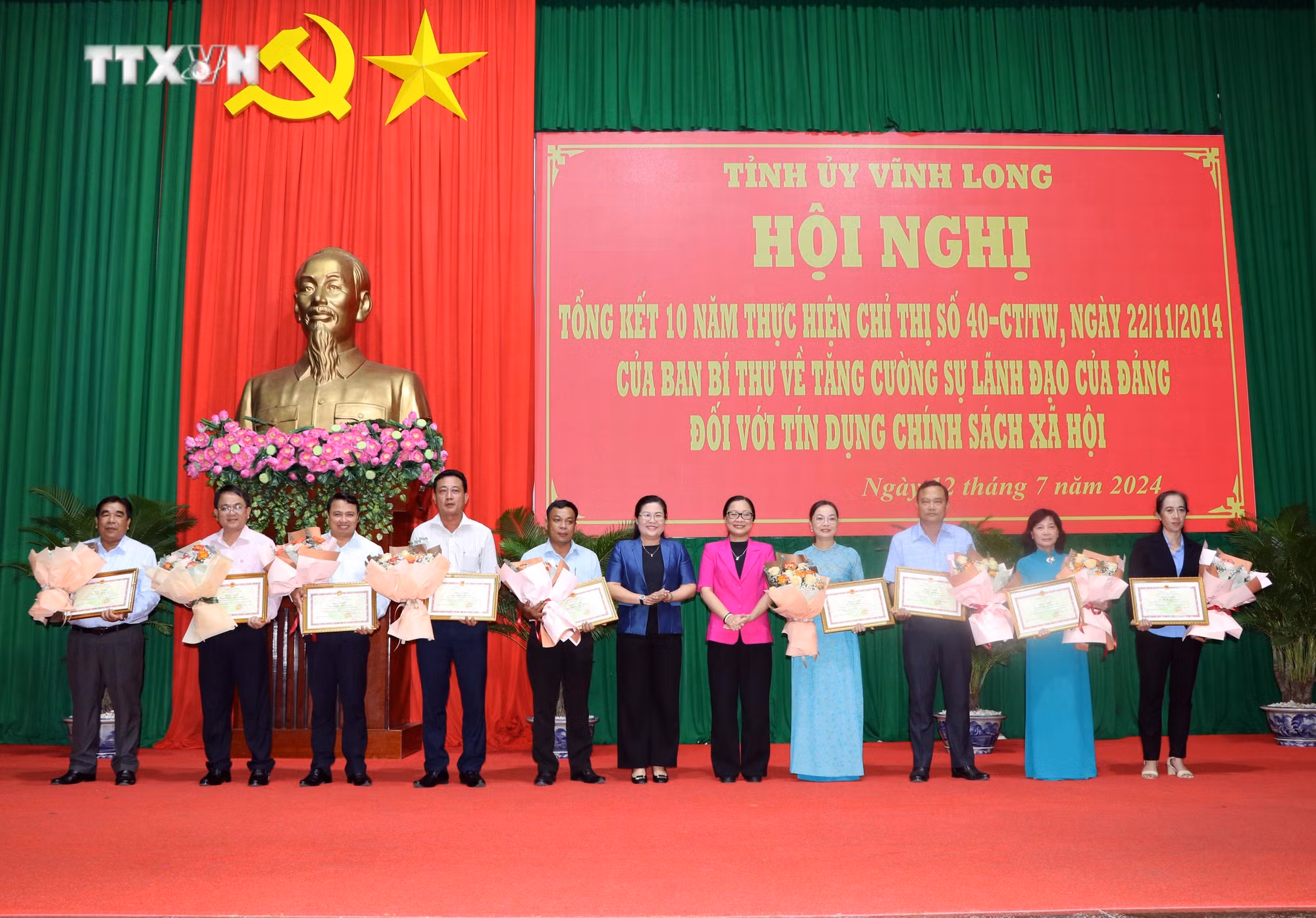 vna_potal_vinh_long_tong_ket_10_nam_thuc_hien_chi_thi_so_40-cttw_cua_ban_bi_thu__7479630.jpg