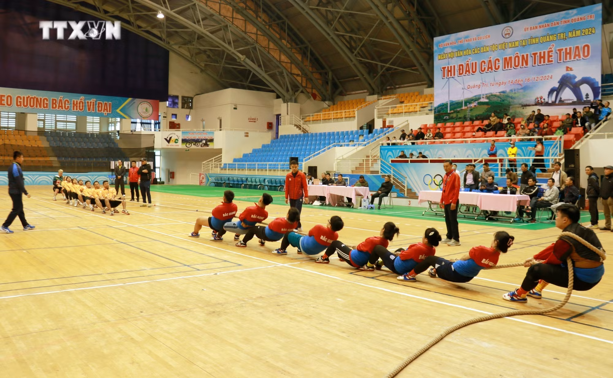 vna_potal_quang_tri_tranh_tai_the_thao_tai_ngay_hoi_van_hoa_cac_dan_toc_viet_nam_7759222.jpg