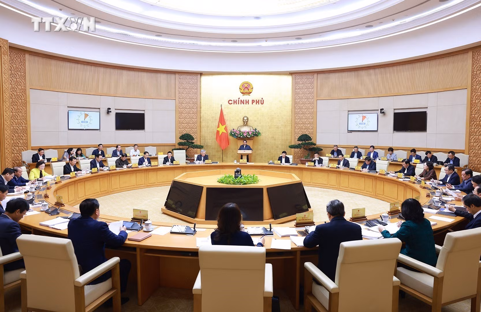 vna_potal_thu_tuong_chu_tri_phien_hop_chinh_phu_thuong_ky_thang_11_nam_2024_7743790.jpg