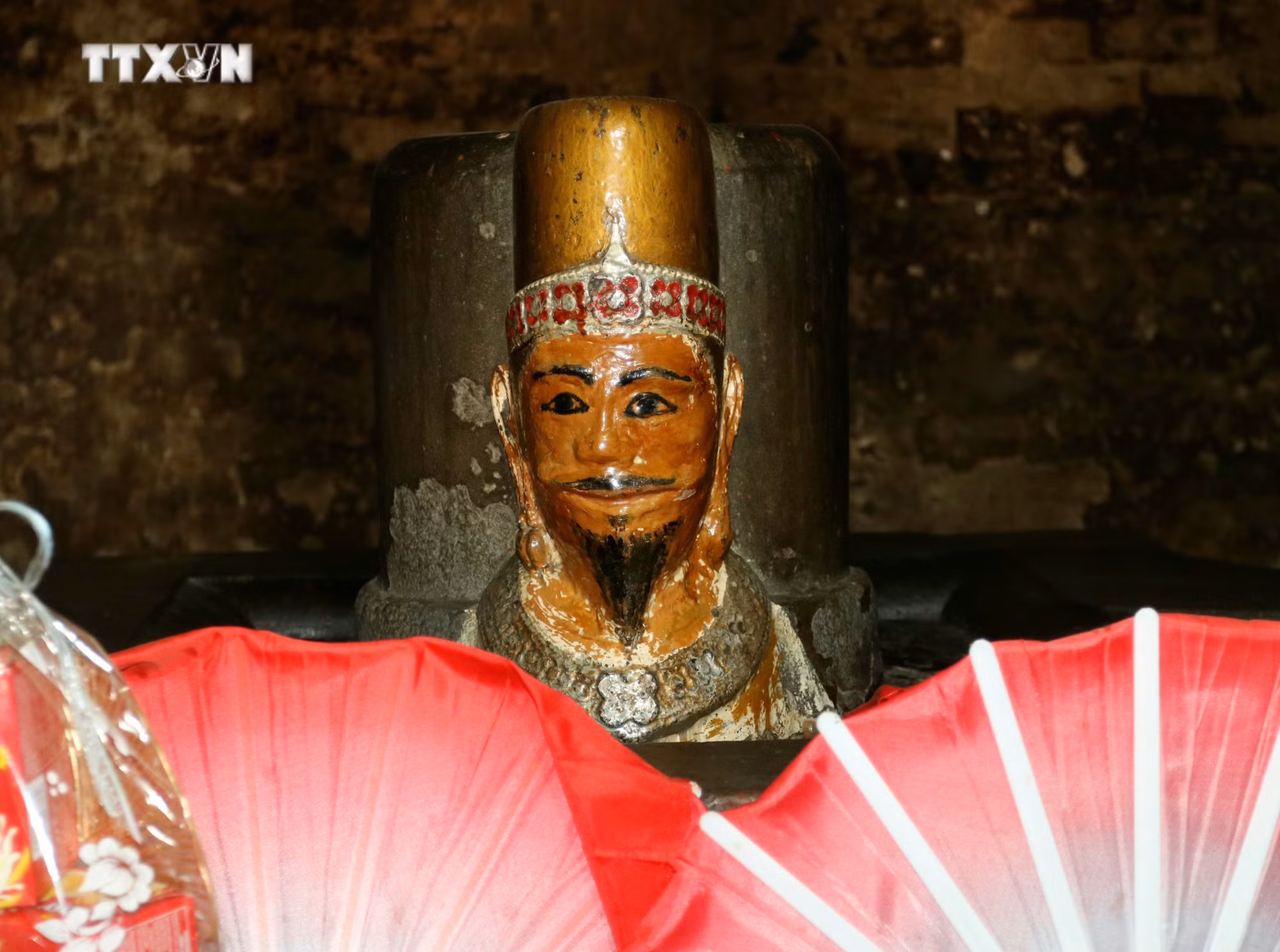 vna_potal_van_hoa_soi_duong_ninh_thuan_bao_ton_gia_tri_cac_bao_vat_quoc_gia_thuoc_di_san_van_hoa_cham_7402604.jpg