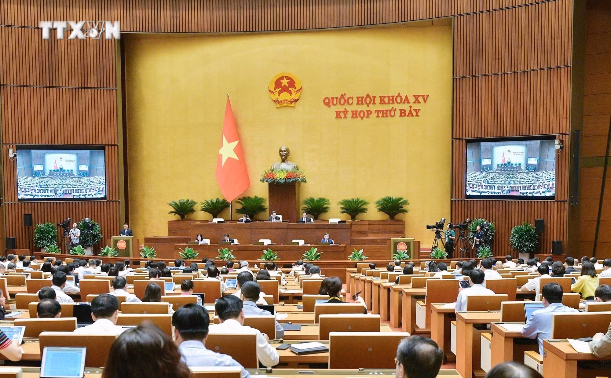 vna_potal_ky_hop_thu_7_quoc_hoi_khoa_xv_thao_luan_ve_du_thao_luat_cong_nghiep_quoc_phong_an_ninh_va_dong_vien_cong_nghiep_7403535.jpg