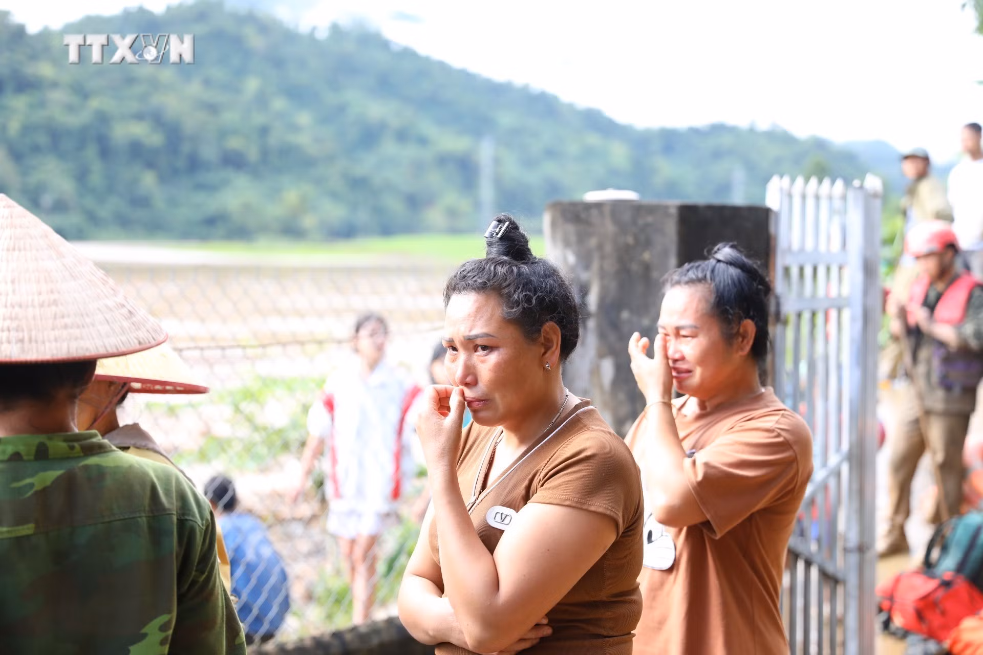 vna_potal_muong_pon_dien_bien_tan_hoang_sau_tran_lu_quet_trong_dem_7501030.jpg