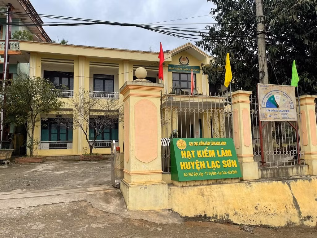 Hòa Bình: Khởi tố, bắt tạm giam nguyên Hạt phó Hạt Kiểm lâm huyện Lạc Sơn về tội “ Nhận hối lộ”
