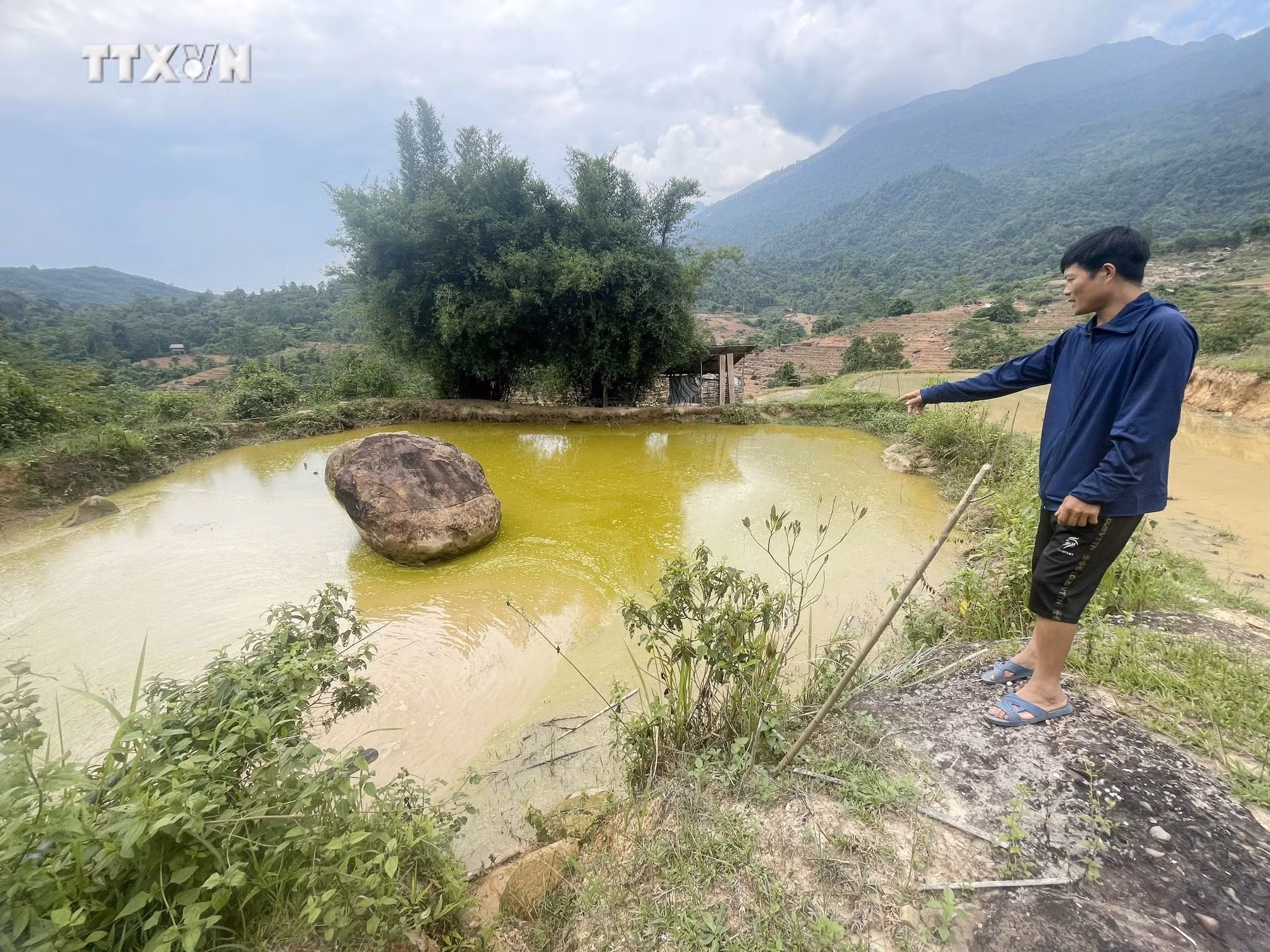 vna_potal_dan_khon_kho_tu_khi_nha_may_che_bien_mu_cao_su_hoat_dong_7397416.jpg