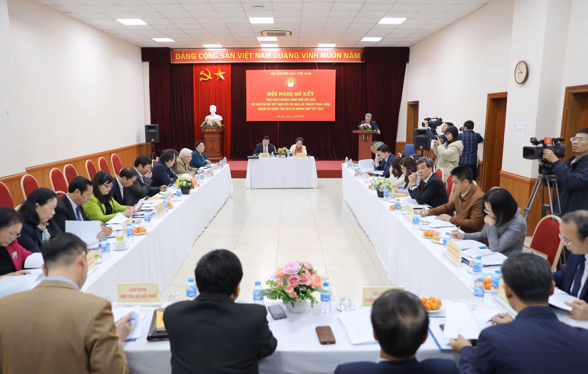 Phối hợp liên ngành, đẩy mạnh học tập suốt đời, xây dựng xã hội học tập