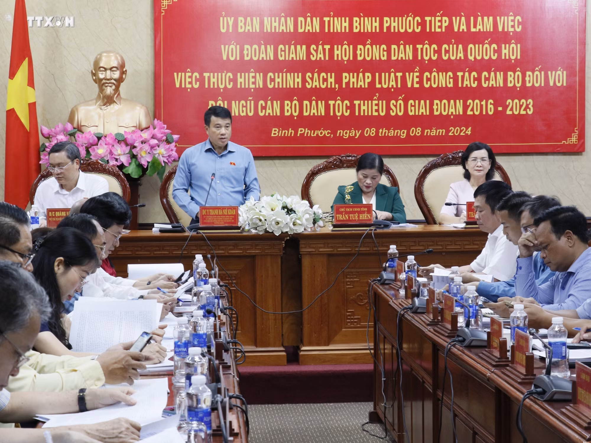 vna_potal_doan_giam_sat_hoi_dong_dan_toc_cua_quoc_hoi_lam_viec_tai_tinh_binh_phuoc_7528545.jpg