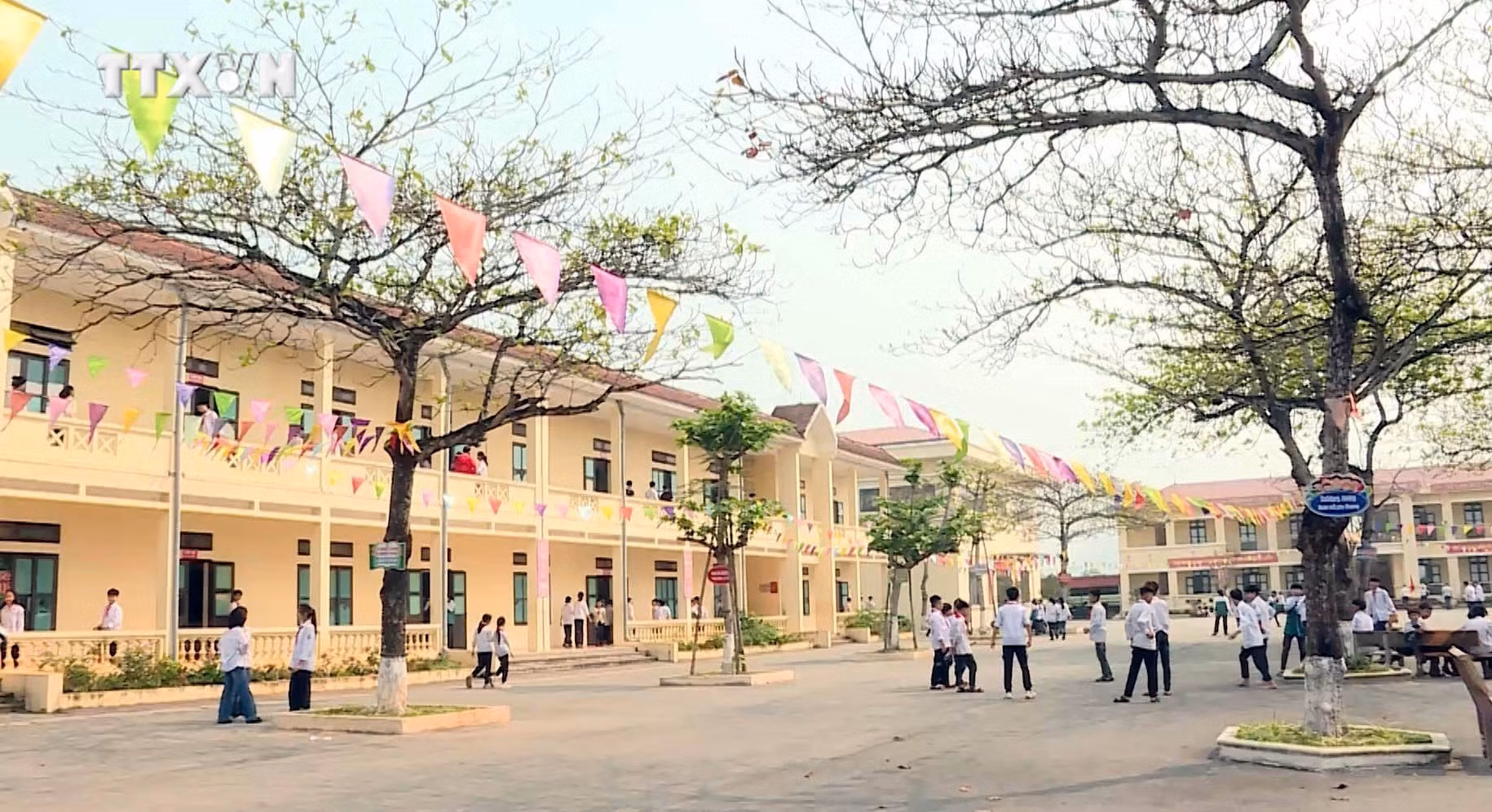 vna_potal_ninh_binh_dau_tu_co_so_ha_tang_giao_duc_vung_dong_bao_dan_toc_7559667.jpg