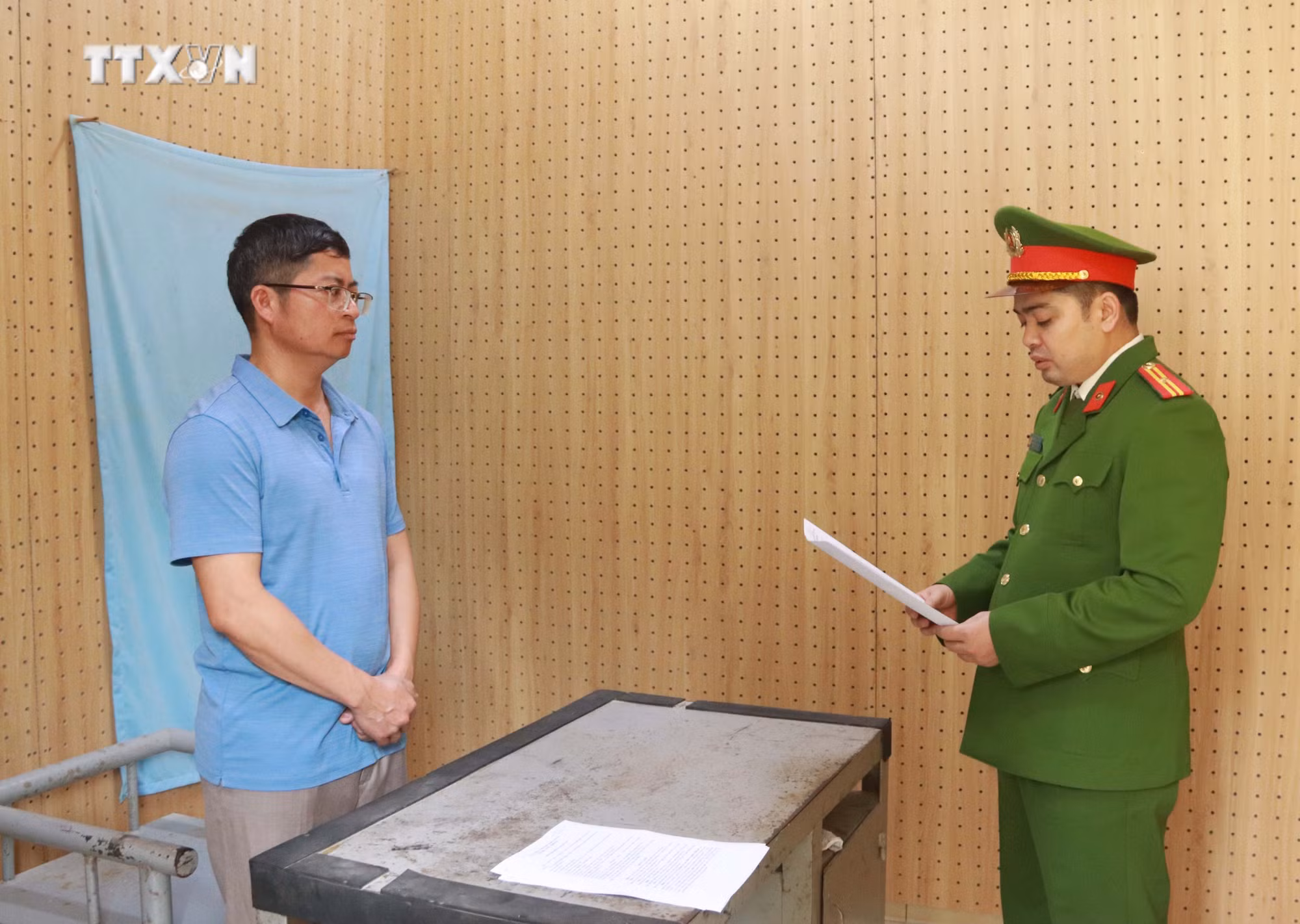 vna_potal_son_la_khoi_to_nguyen_chu_tich_ubnd_huyen_do_vi_pham_cac_quy_dinh_ve_quan_ly_dat_dai_7184023.jpg