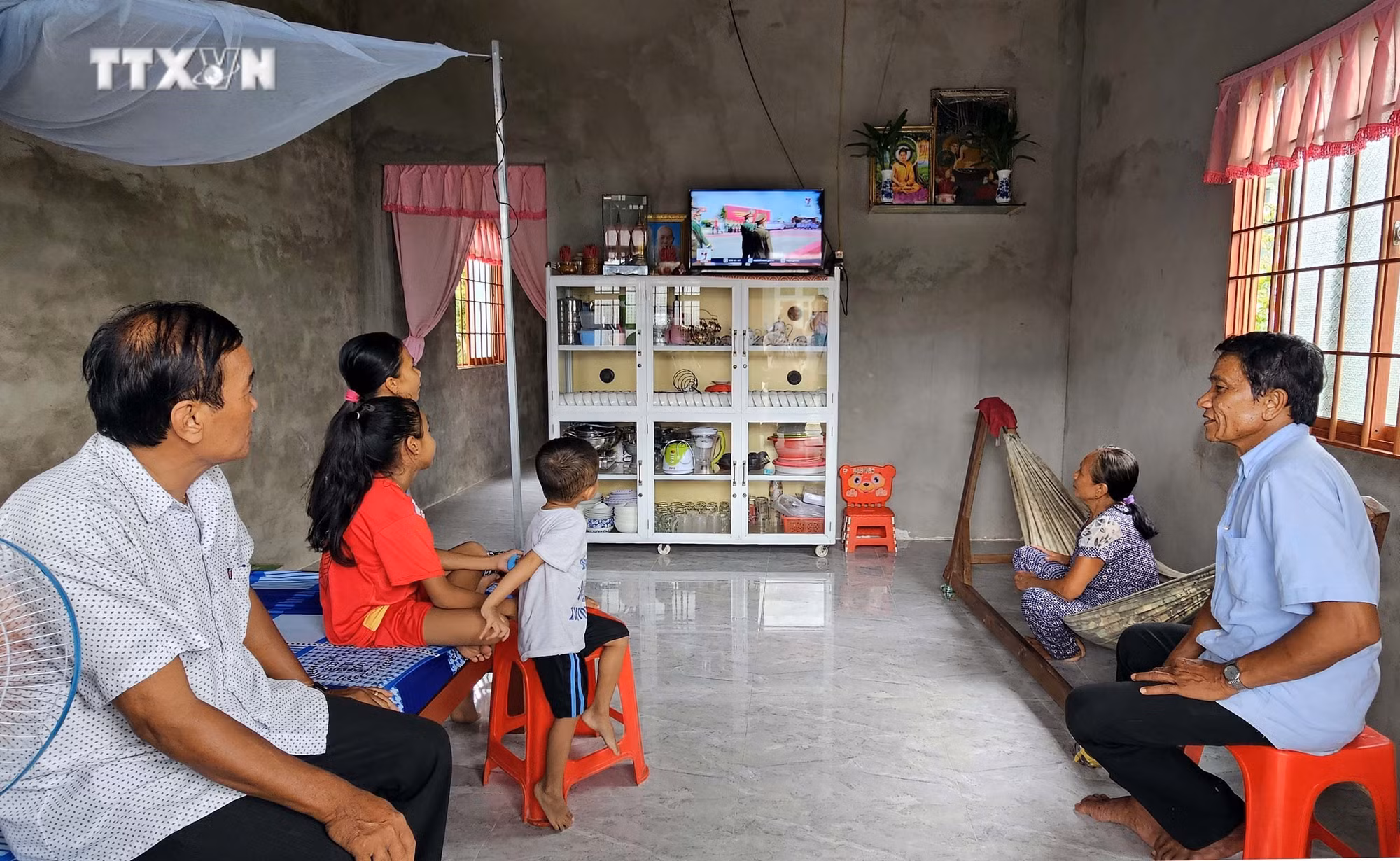 vna_potal_day_manh_giam_ngheo_o_vung_bien_gioi_bien_vinh_chau_7675929.jpg