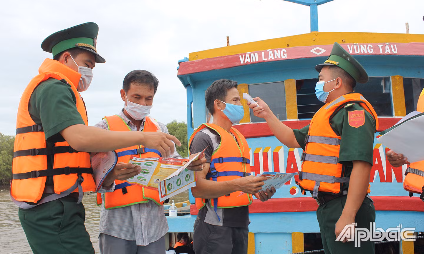COVID-19: Bộ đội Biên phòng Tiền Giang tăng cường phòng, chống dịch ở khu vực biên giới biển