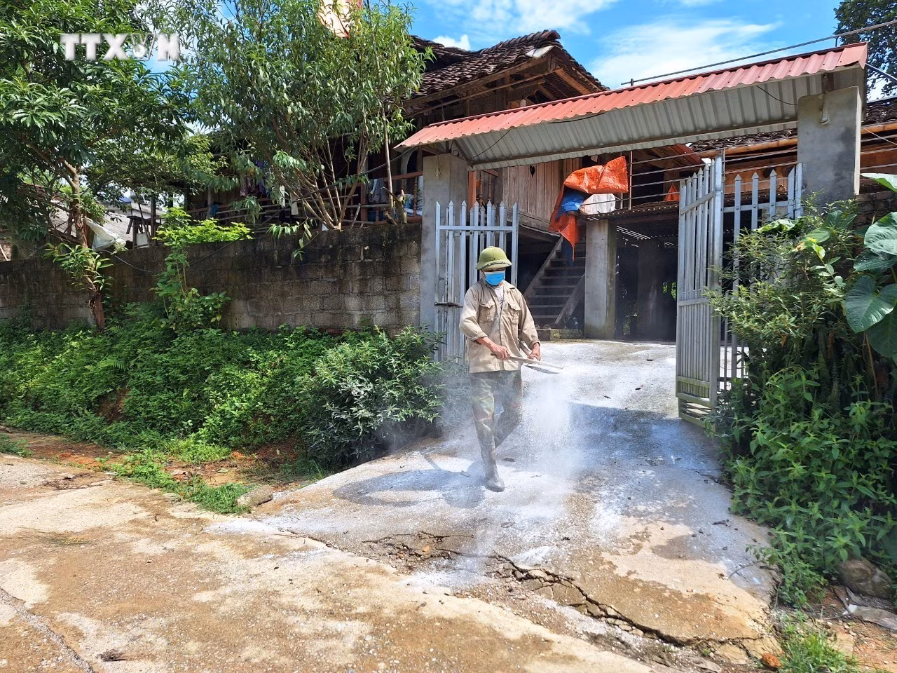 vna_potal_bac_kan_bung_phat_dich_ta_lon_chau_phi_6866198.jpg