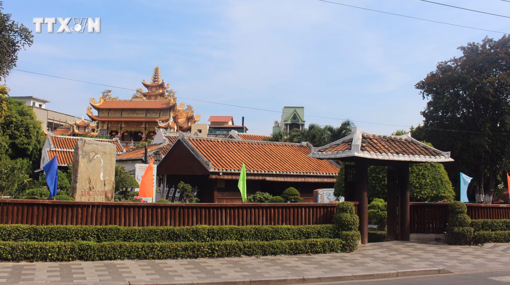 vna_potal_khu_di_tich_duc_thanh_-_noi_in_dau_chan_nguoi_7378758.jpg