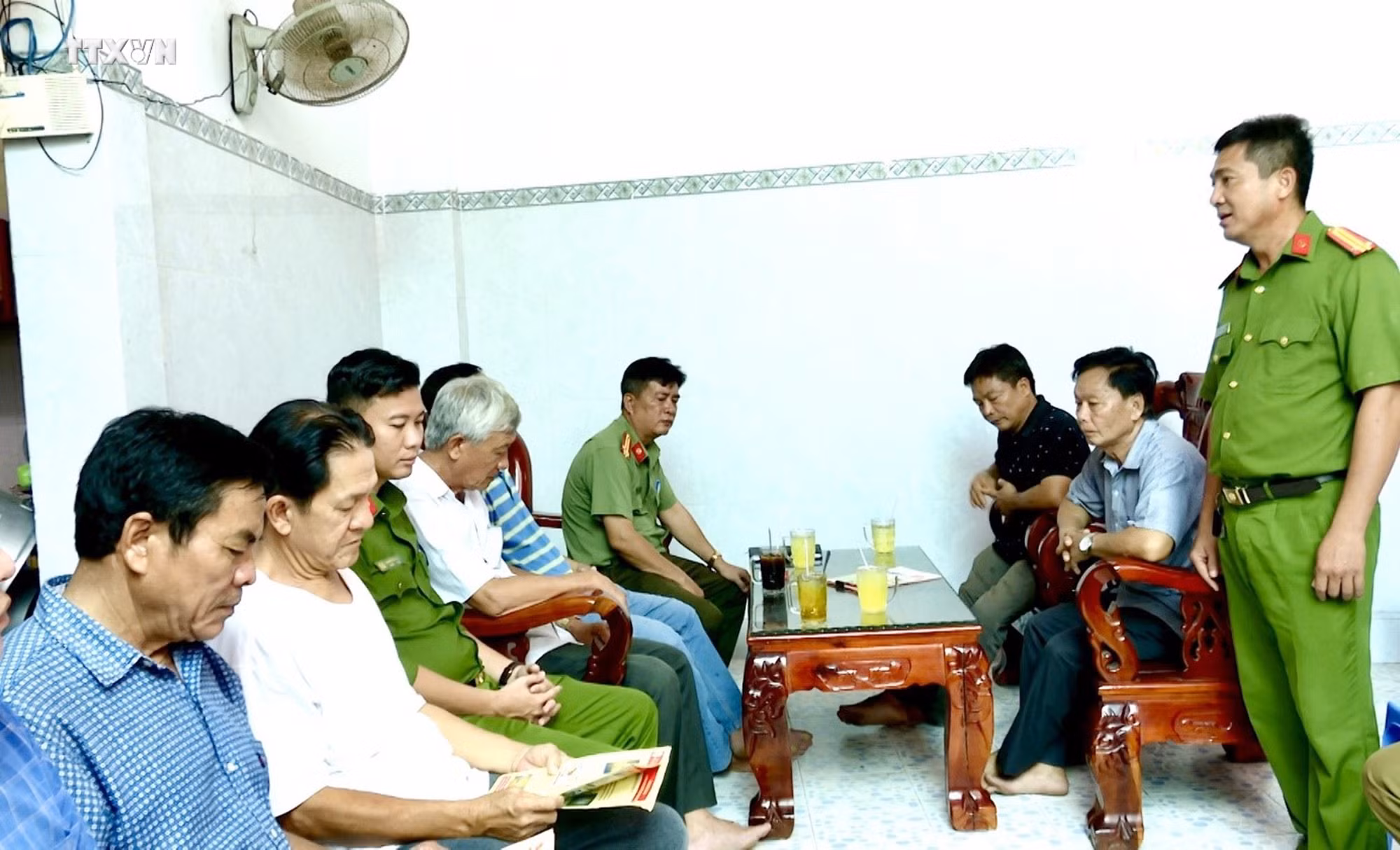 vna_potal_bac_lieu_cong_dong_nguoi_hoa_chung_tay_giu_gin_an_ninh_trat_tu_7375289.jpg