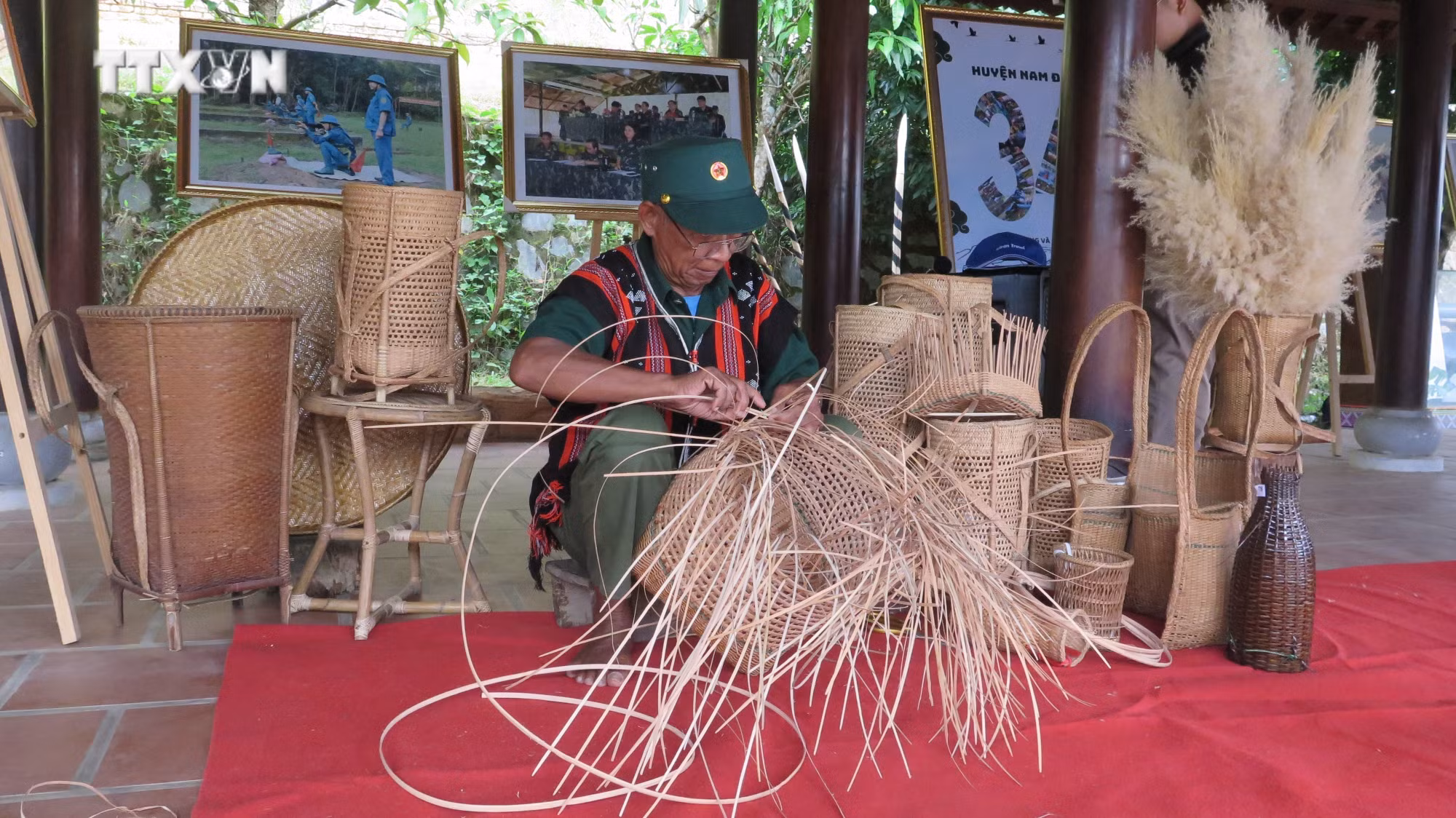 vna_potal_ngay_hoi_van_hoa_the_thao_va_du_lich_cac_dan_toc_mien_nui_tinh_thua_thien_-_hue_v_7377371.jpg