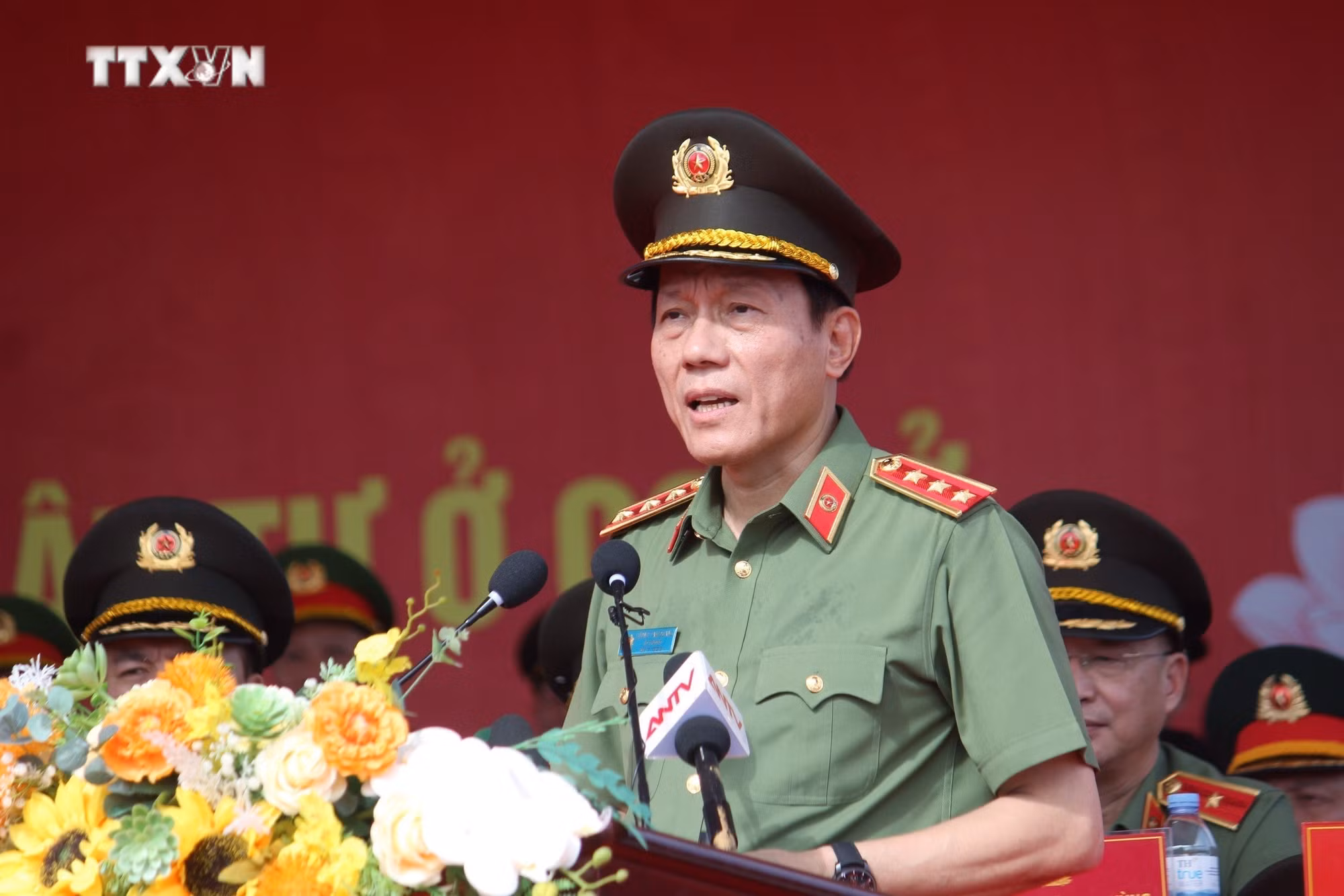 vna_potal_nghe_an_ra_mat_luc_luong_tham_gia_bao_ve_an_ninh_trat_tu_o_co_so_7459120.jpg