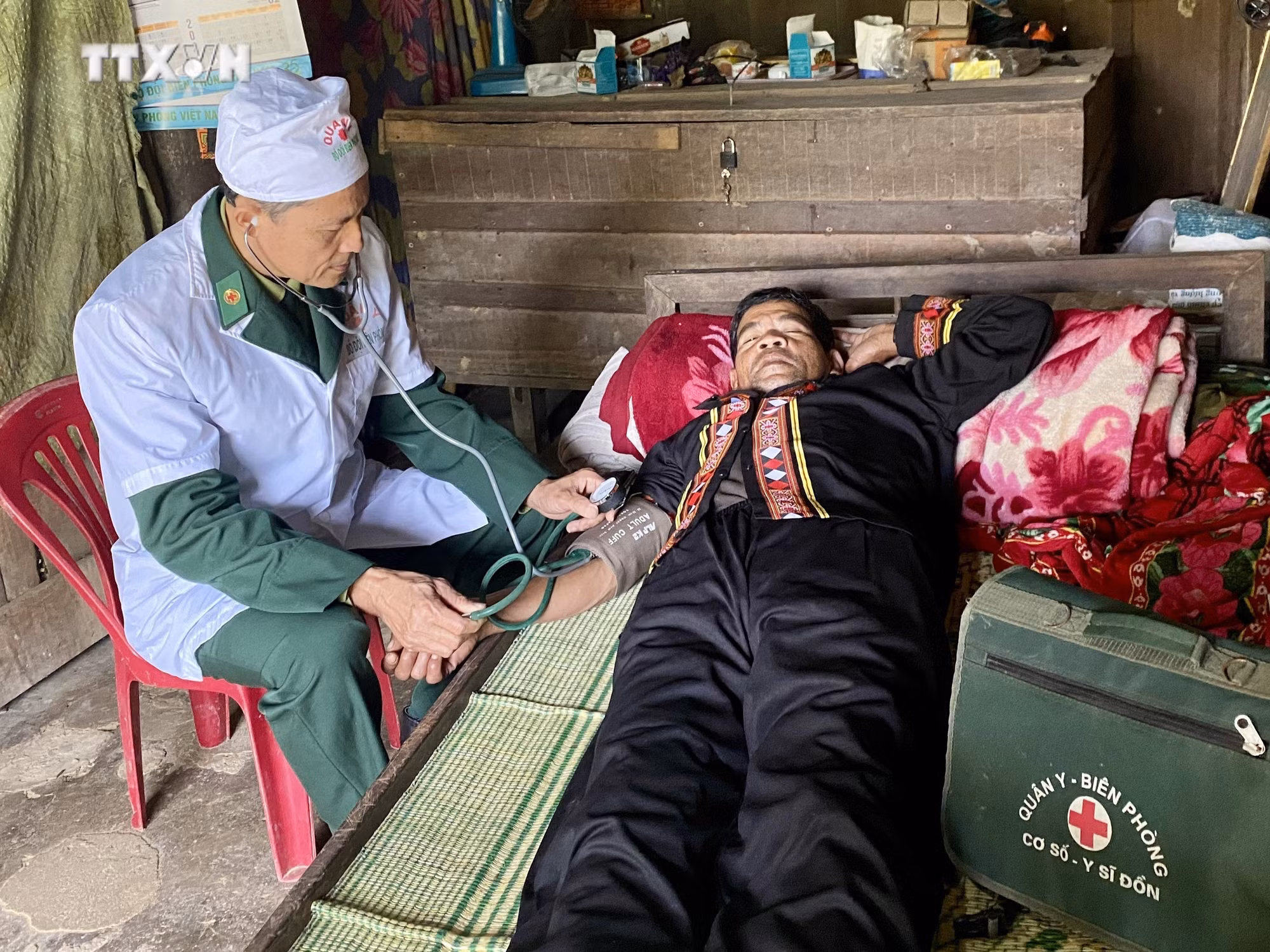vna_potal_“canh_tay_noi_dai”_cham_soc_suc_khoe_cho_nhan_dan_vung_bien_ha_tinh_7294071.jpg